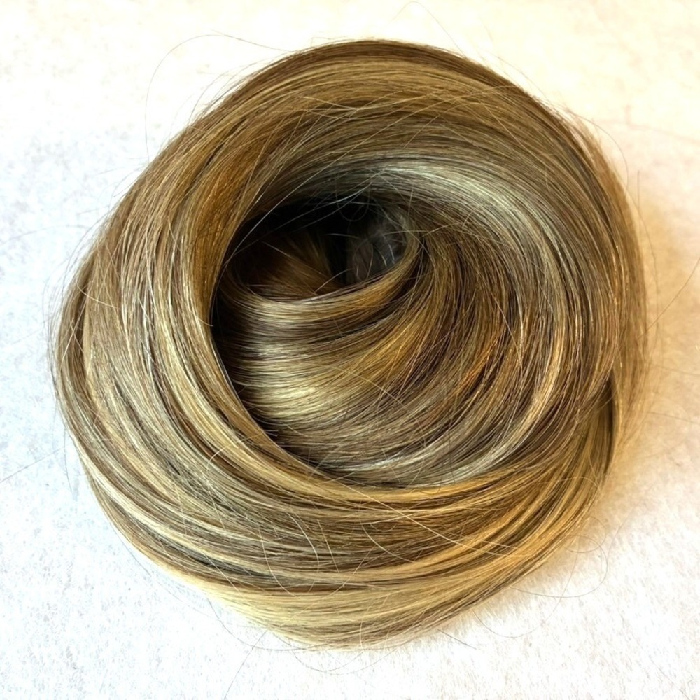BELLAMI Silk Seam 24" Dirty Brunette Highlight 200g 6 Wefts Clip in Hair NWOT
